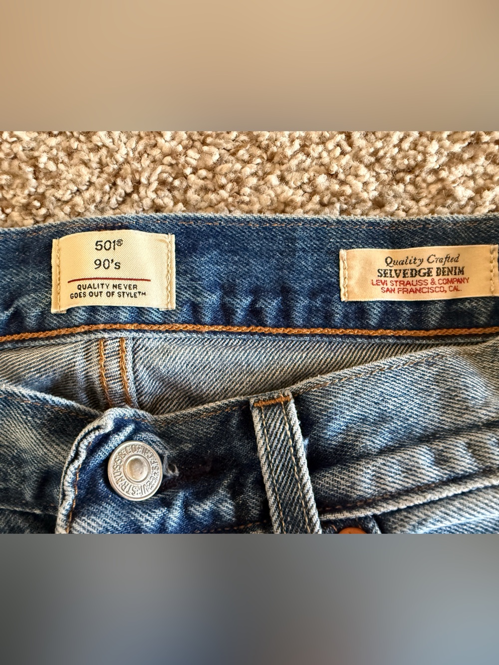 Levi's 501 90’s Selvedge Straight Jeans in “fresh plan” 26x32 - Picture 5 of 9